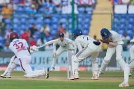  दूसरे सेशन का खेल समाप्त, वेस्टइंडीज का चायकाल तक पहली पारी में स्कोर 26/1